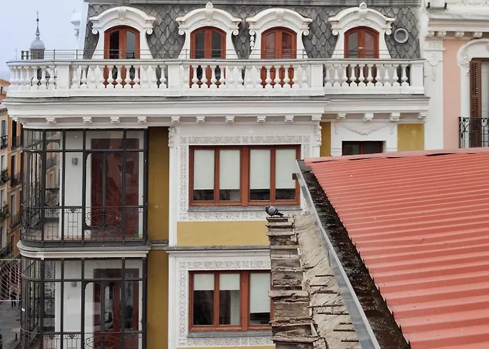 Heima Penthouse Suite Old Town